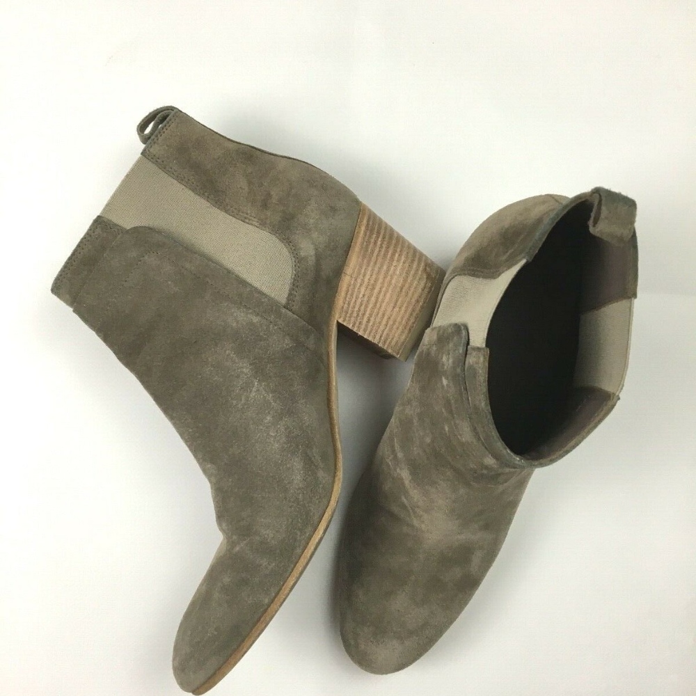 VINCE. Suede Leather Beige Ankle Boot